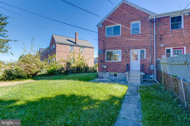 $2,400 | 5570 Channing Road, Baltimore, MD 21229