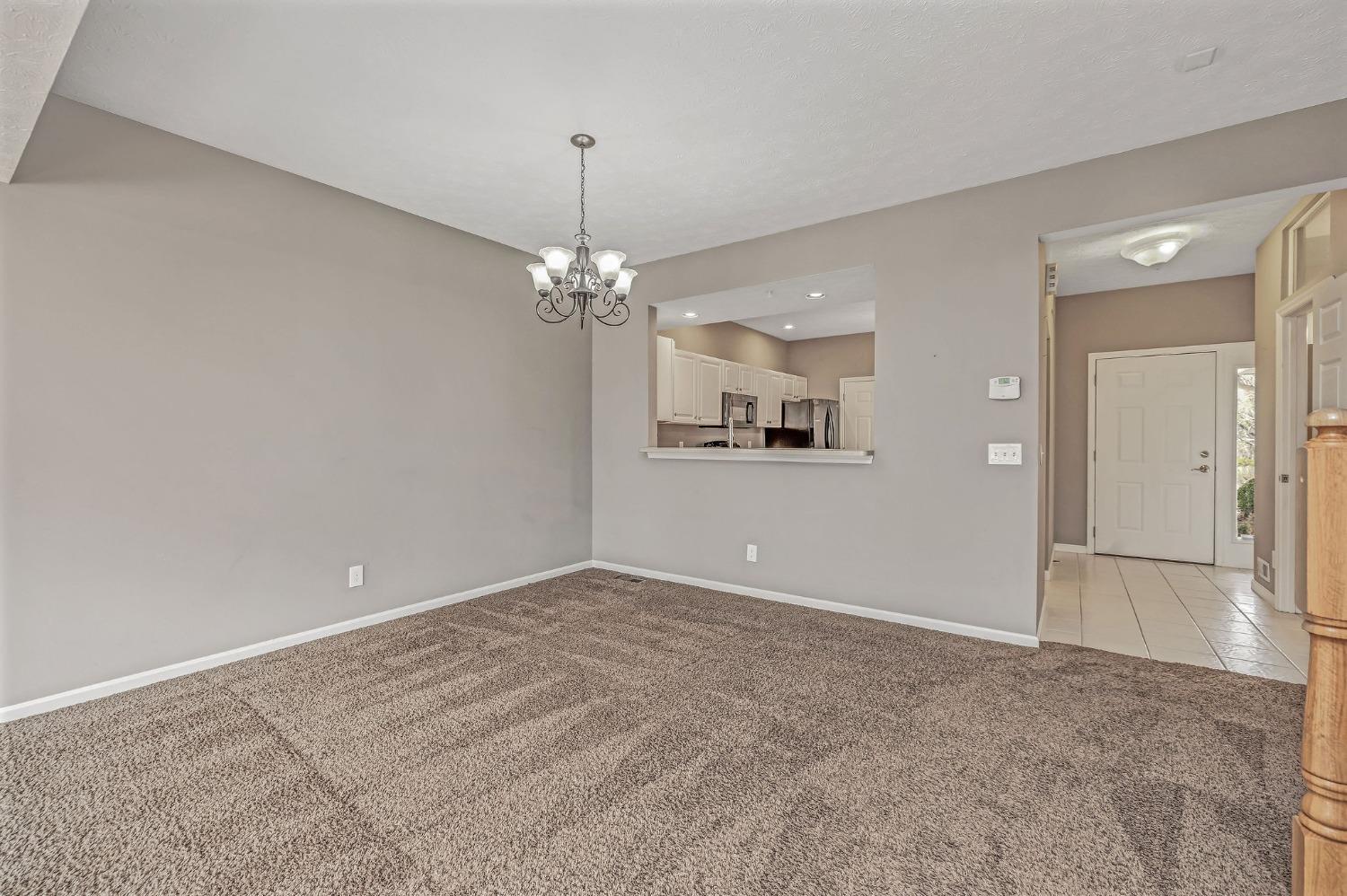 9945 Hunters Ridge Cincinnati, OH 45249 - Photo 7 of 48