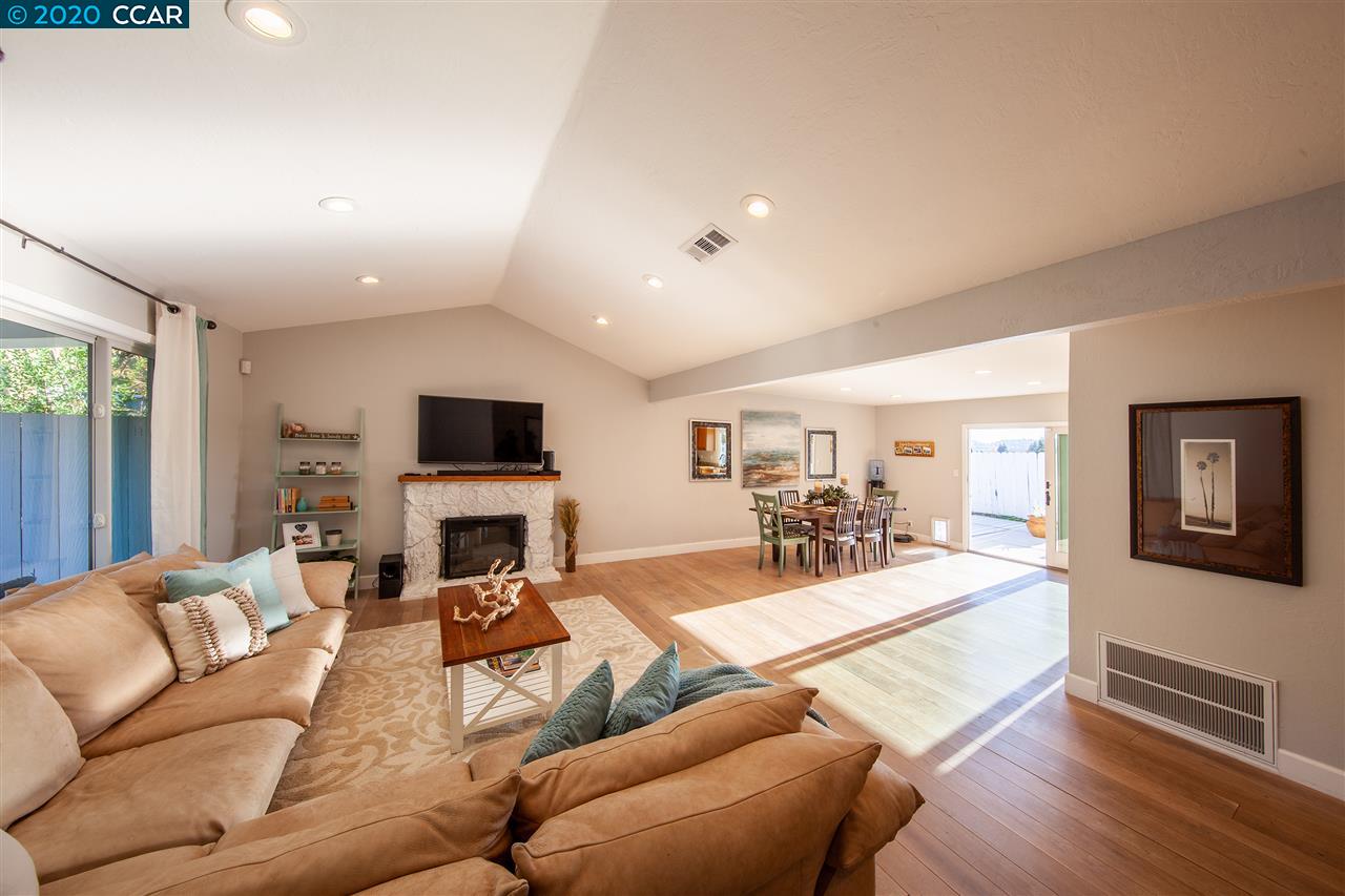 774 Reef Point Court Rodeo, CA 94572 - Photo 2 of 40