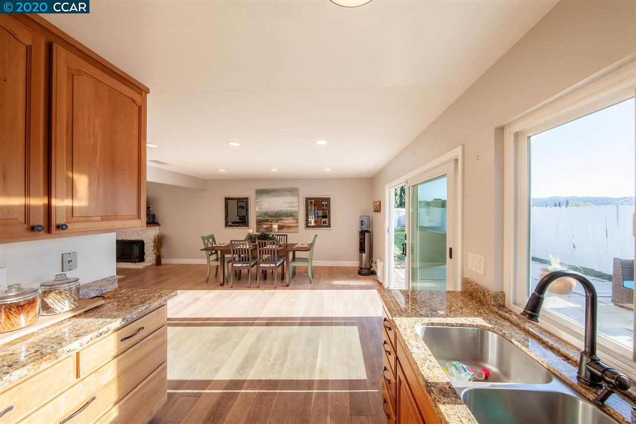774 Reef Point Court Rodeo, CA 94572 - Photo 11 of 40