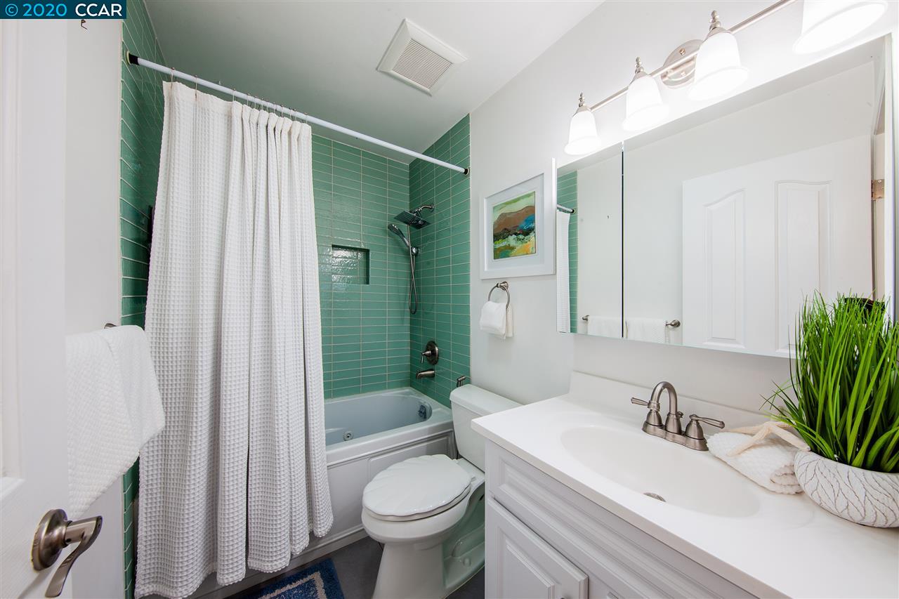 774 Reef Point Court Rodeo, CA 94572 - Photo 22 of 40