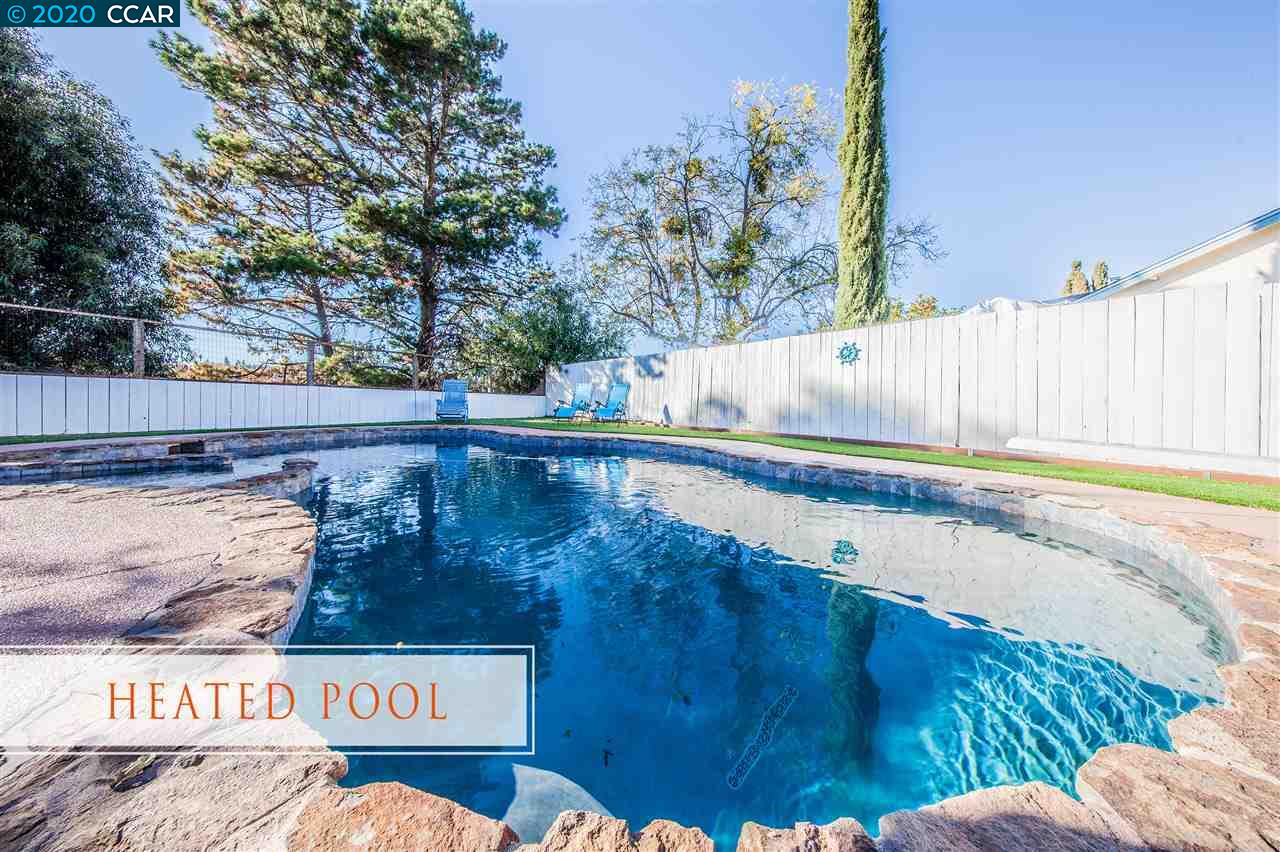 774 Reef Point Court Rodeo, CA 94572 - Photo 31 of 40