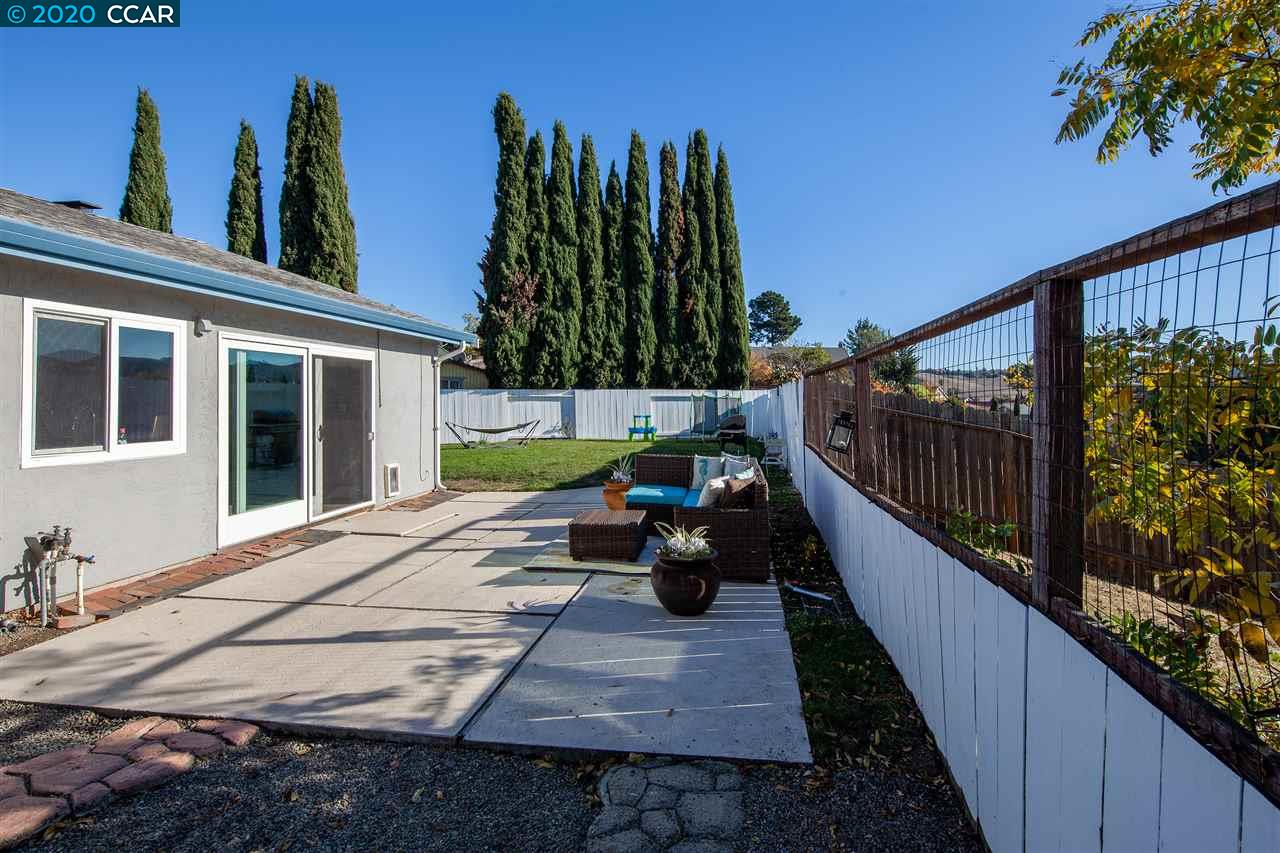 774 Reef Point Court Rodeo, CA 94572 - Photo 33 of 40