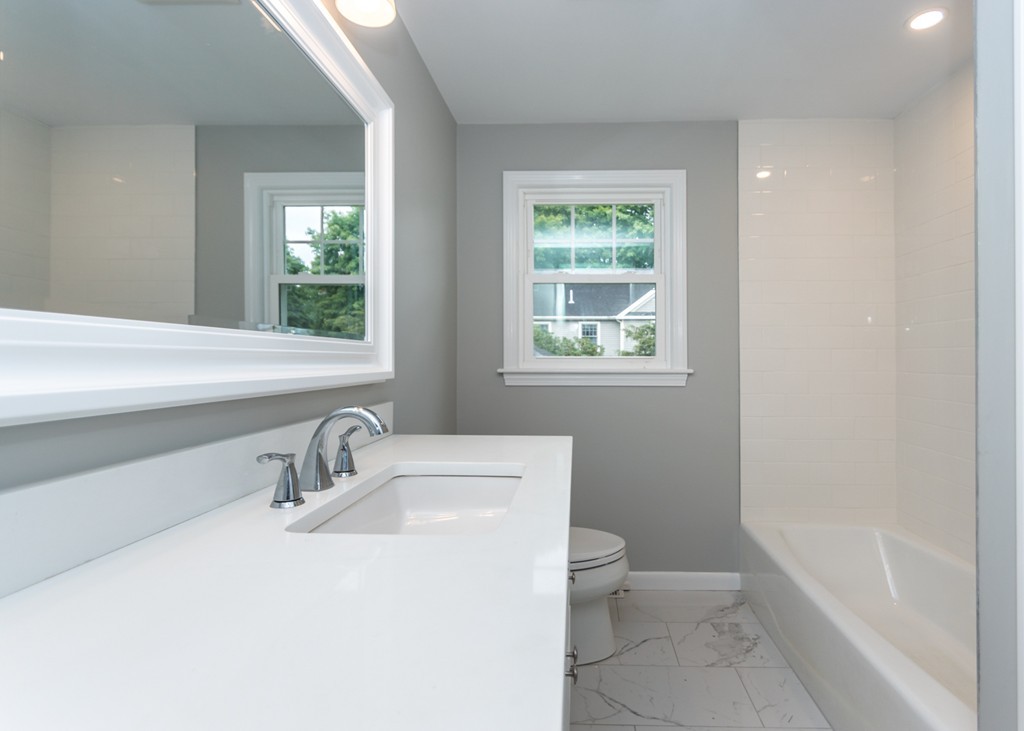 52 Oak Street Wellesley, MA 02482 - Photo 10 of 18