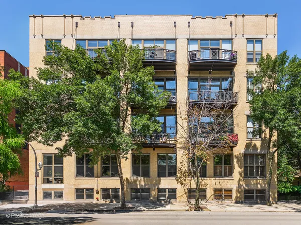 $899,000 | 1330 West Monroe Street, Unit 410, Chicago, IL 60607