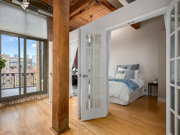 $899,000 | 1330 West Monroe Street, Unit 410, Chicago, IL 60607