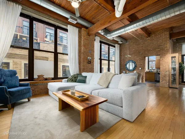 $899,000 | 1330 West Monroe Street, Unit 410, Chicago, IL 60607