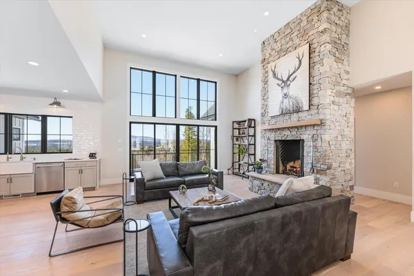 $2,495,000 | 57 Cranberry Meadow Pond Trail, Peterborough, NH 03458