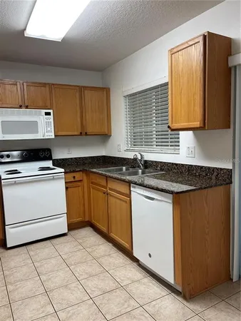 $1,850 | 10806 Brickside Court, Riverview, FL 33579