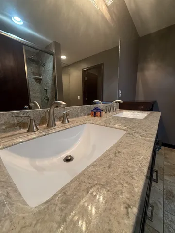 a view of livingroom with bathroom