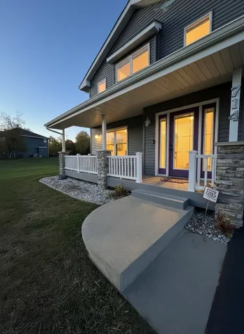 a view of deck with patio