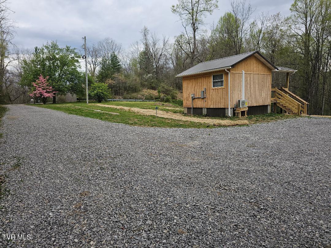 12702 Crab Orchard Road Coeburn, VA 24230 - Photo 11 of 32 4
