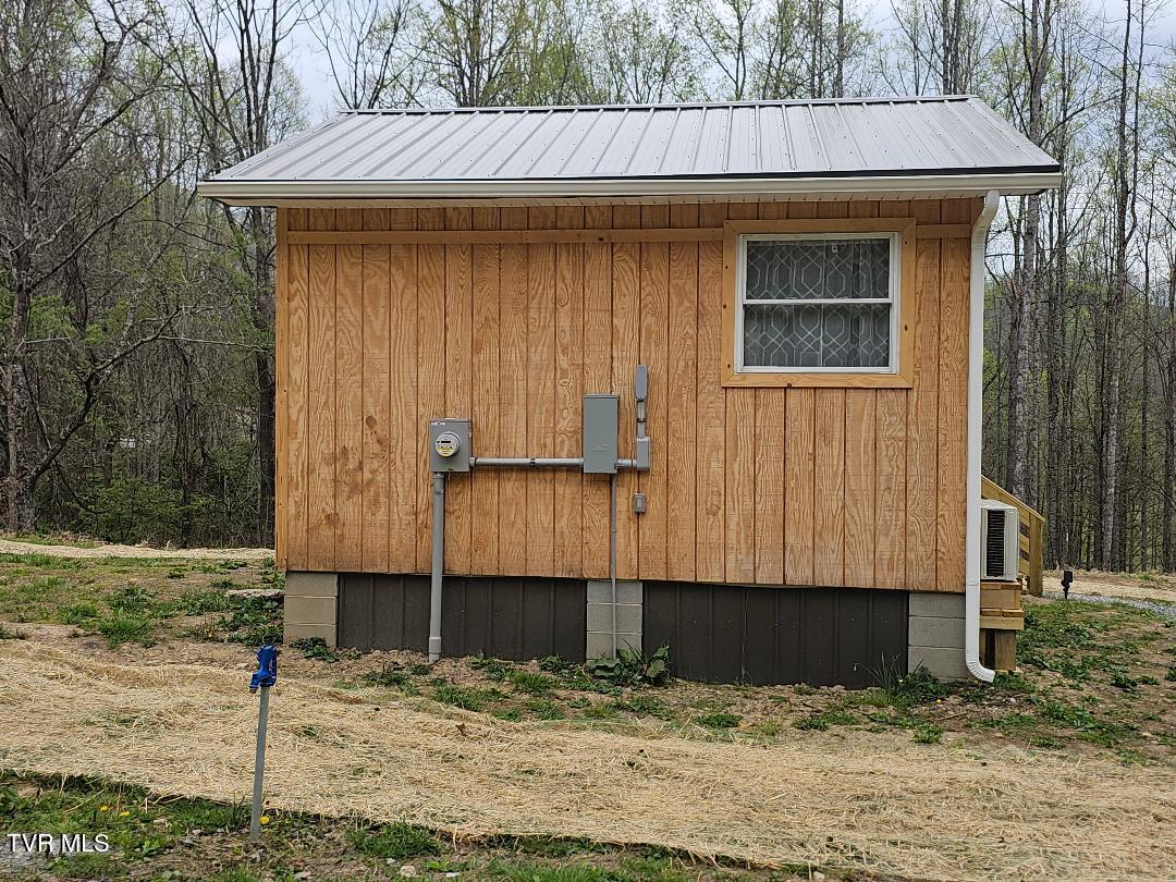12702 Crab Orchard Road Coeburn, VA 24230 - Photo 18 of 32 14