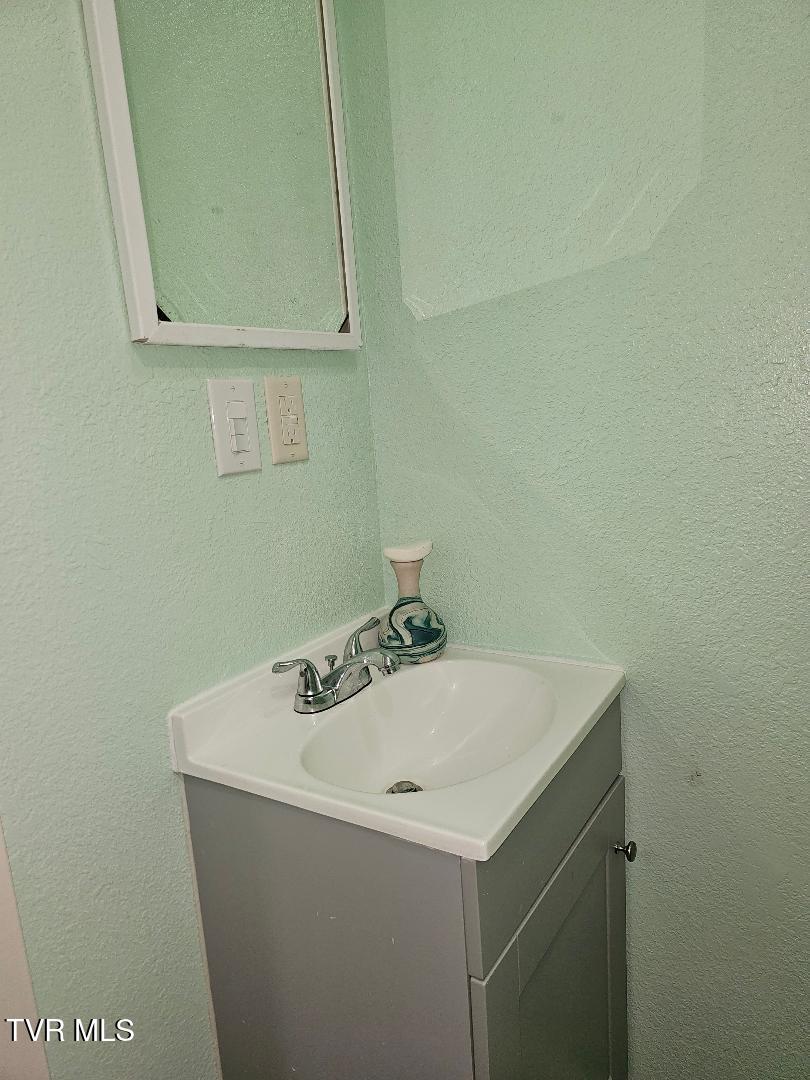 12702 Crab Orchard Road Coeburn, VA 24230 - Photo 27 of 32 28