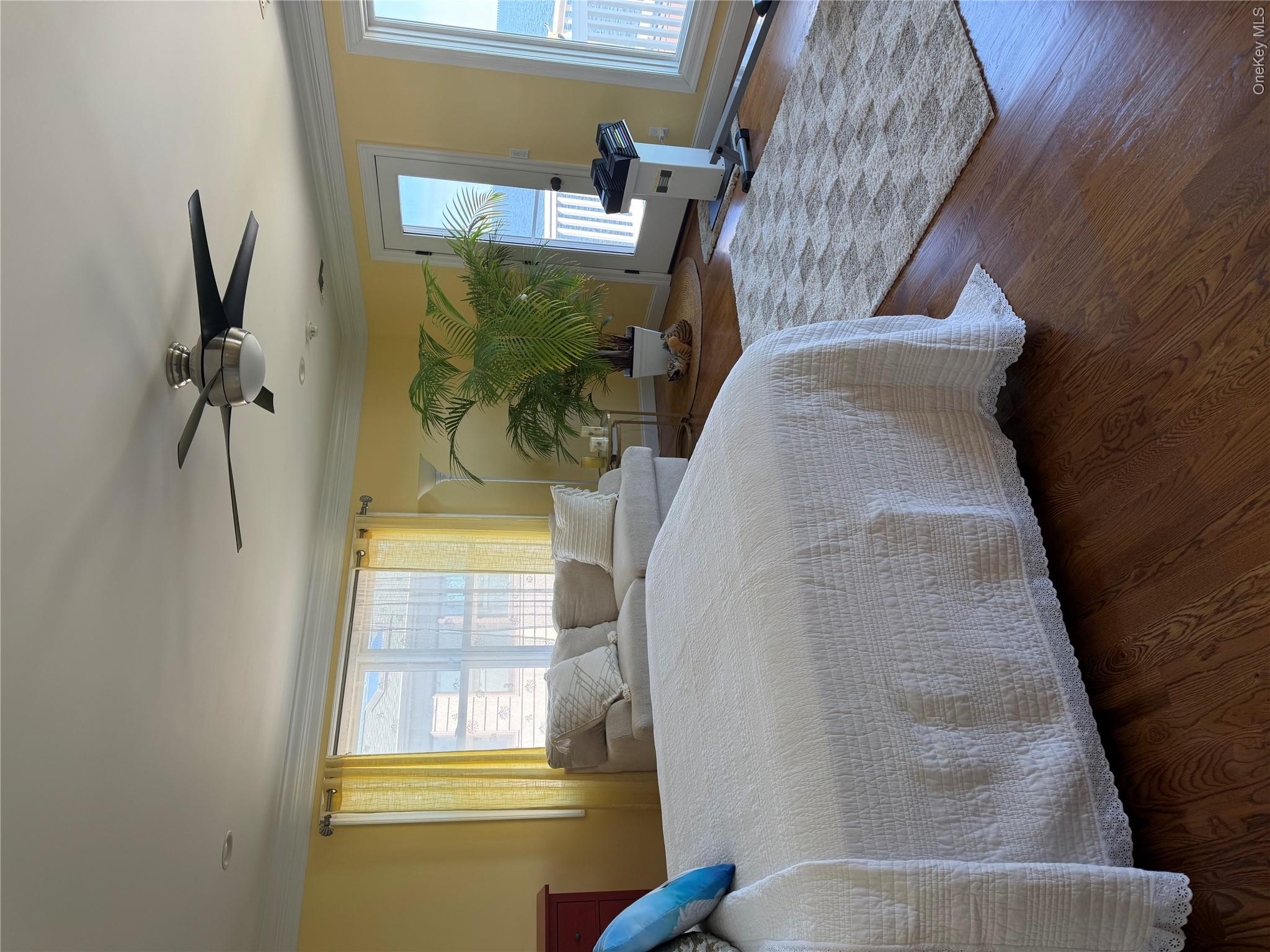 30 Milton Road Babylon, NY 11702 - Photo 14 of 36