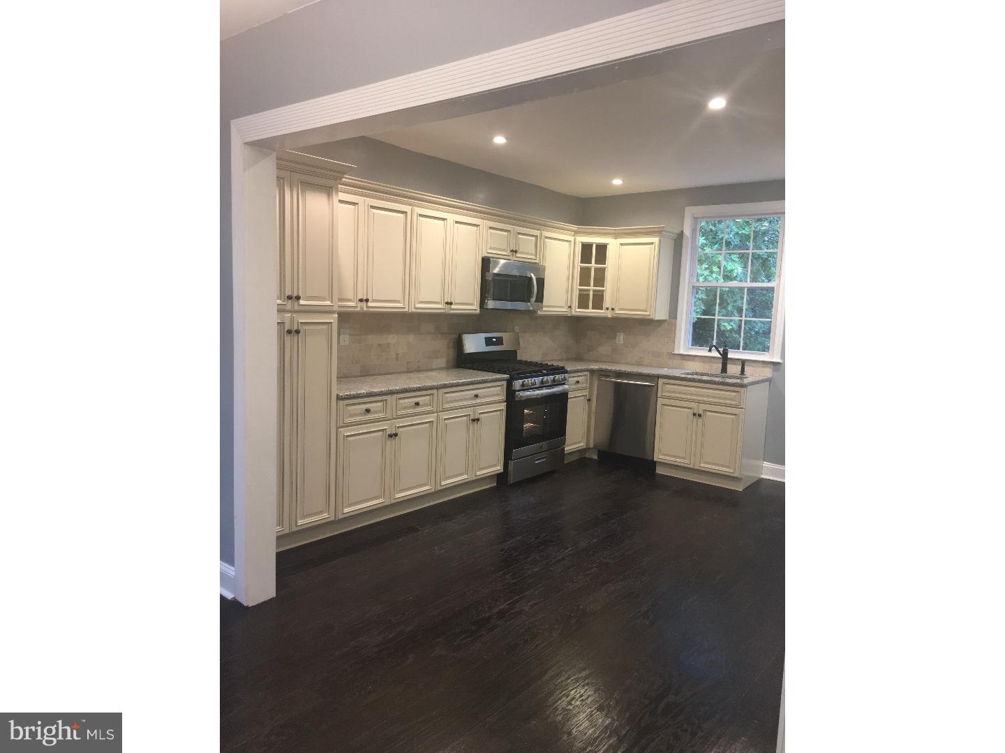 450 South 4th Street Colwyn, PA 19023 - Photo 3 of 17