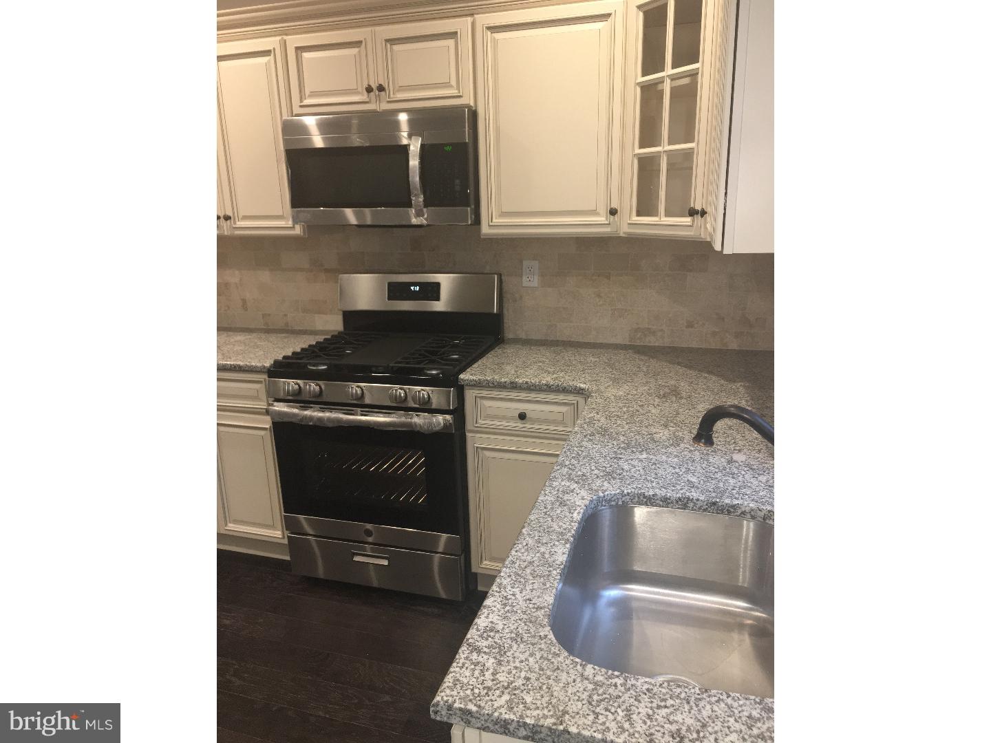 450 South 4th Street Colwyn, PA 19023 - Photo 4 of 17
