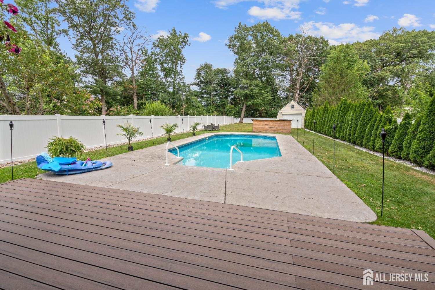 695 Spruce Road North Brunswick, NJ 08902 - Photo 59 of 63