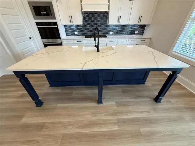 $769,900 | 5613 Meadow View Drive, Jefferson, GA 30549