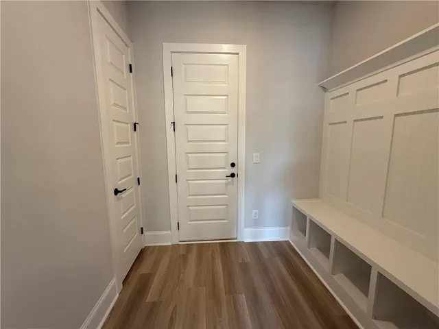 $769,900 | 5613 Meadow View Drive, Jefferson, GA 30549