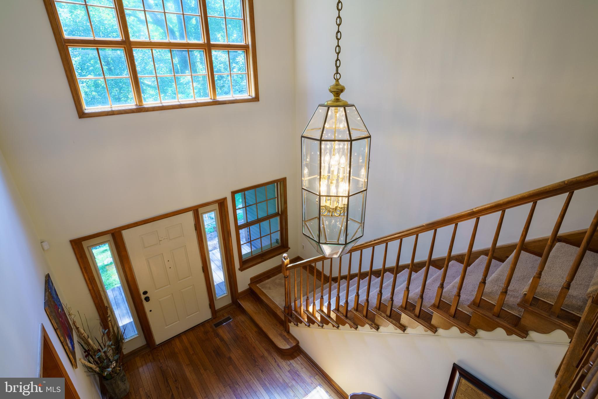 19 Andrien Road Glen Mills, PA 19342 - Photo 3 of 42 Foyer