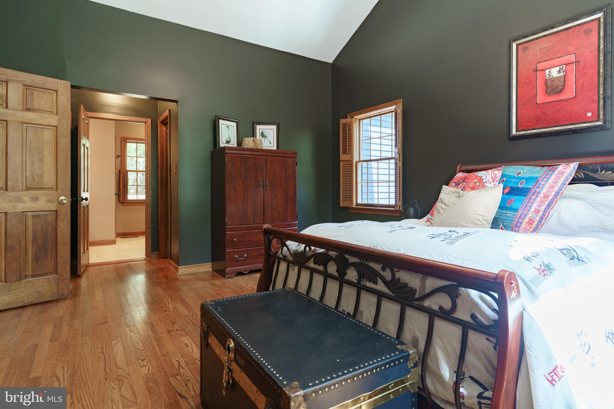 19 Andrien Road Glen Mills, PA 19342 - Photo 22 of 42 1st Floor Master Bedroom Suite