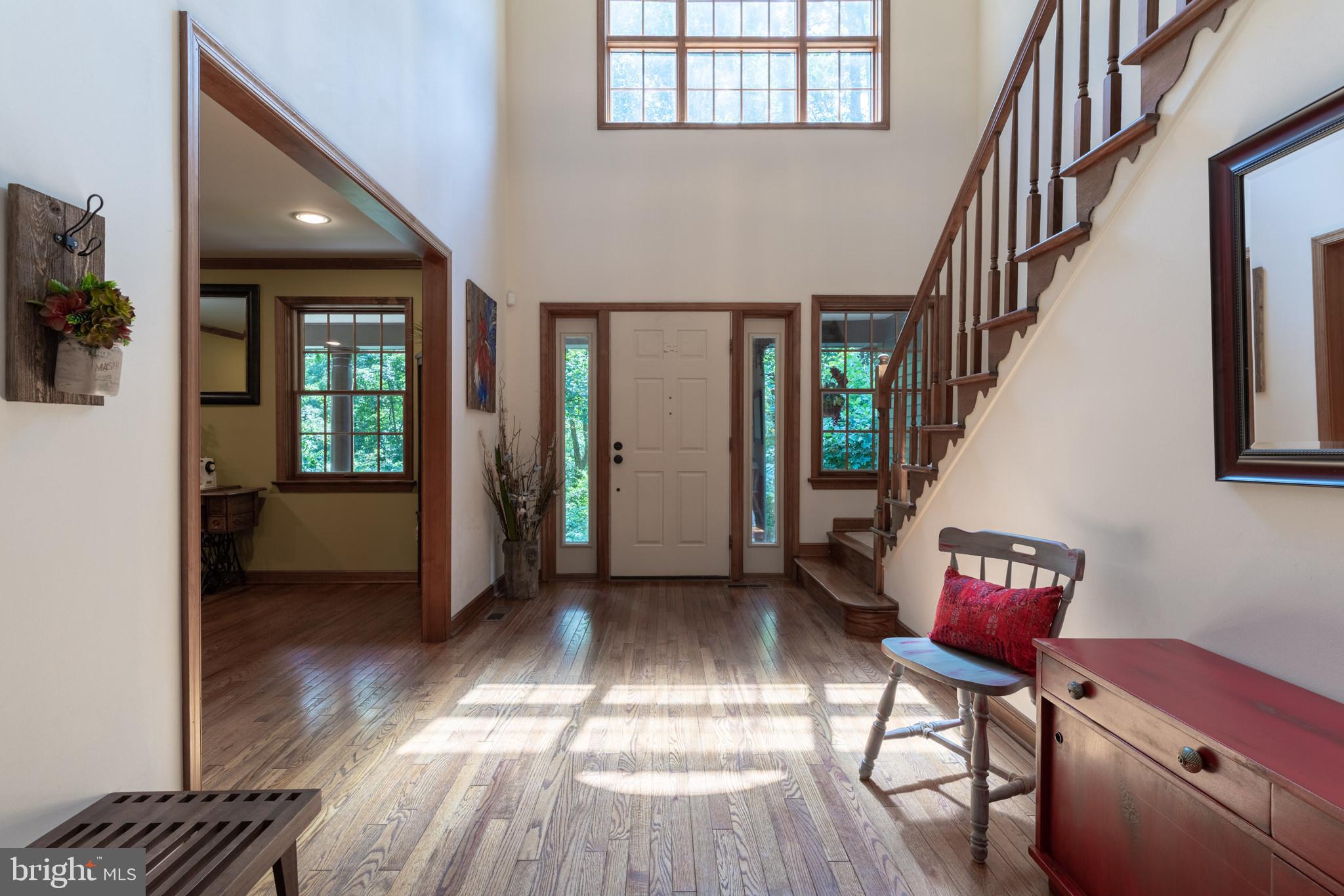 19 Andrien Road Glen Mills, PA 19342 - Photo 4 of 42 Foyer