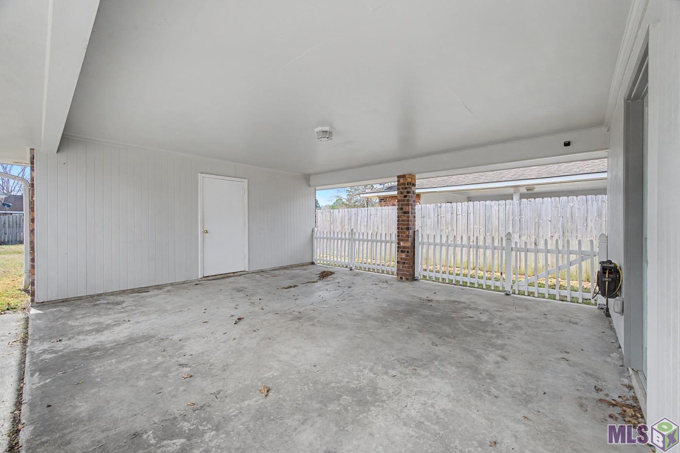 14418 Royal Oaks Avenue Baton Rouge, LA 70816 - Photo 18 of 20