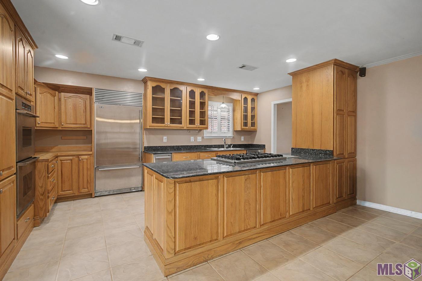 14418 Royal Oaks Avenue Baton Rouge, LA 70816 - Photo 6 of 20