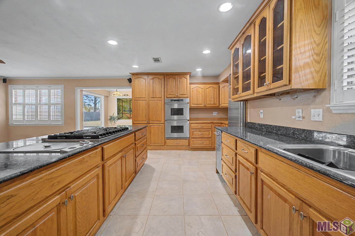 14418 Royal Oaks Avenue Baton Rouge, LA 70816 - Photo 8 of 20