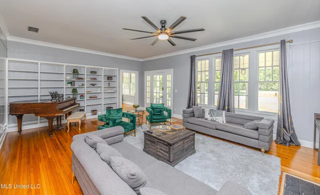 $375,000 | 604 South Main Street, Greenville, MS 38701