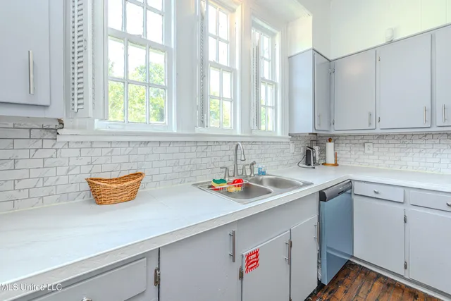 $375,000 | 604 South Main Street, Greenville, MS 38701