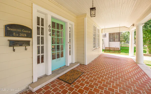 $299,000 | 604 South Main Street, Greenville, MS 38701