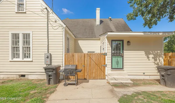 $299,000 | 604 South Main Street, Greenville, MS 38701