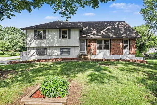 $265,000 | 13301 Lowell Avenue, Grandview, MO 64030