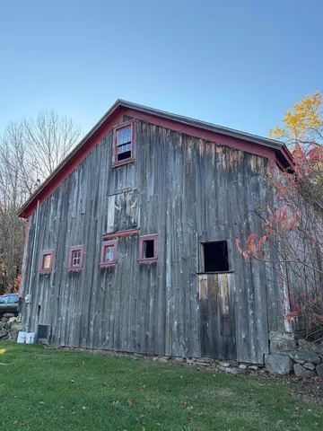 $590,000 | 129 Old Dublin Road, Peterborough, NH 03458