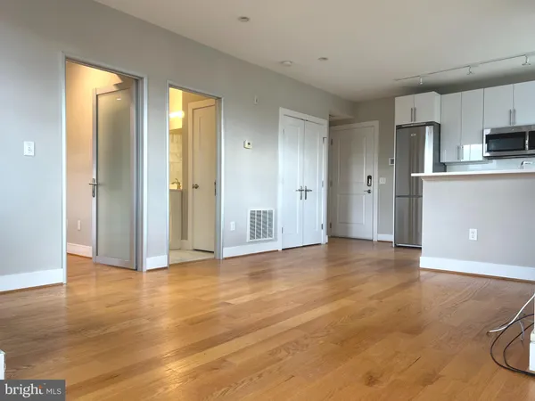 $2,700 | 1209 G Street Southeast, Unit 8, Washington, DC 20003