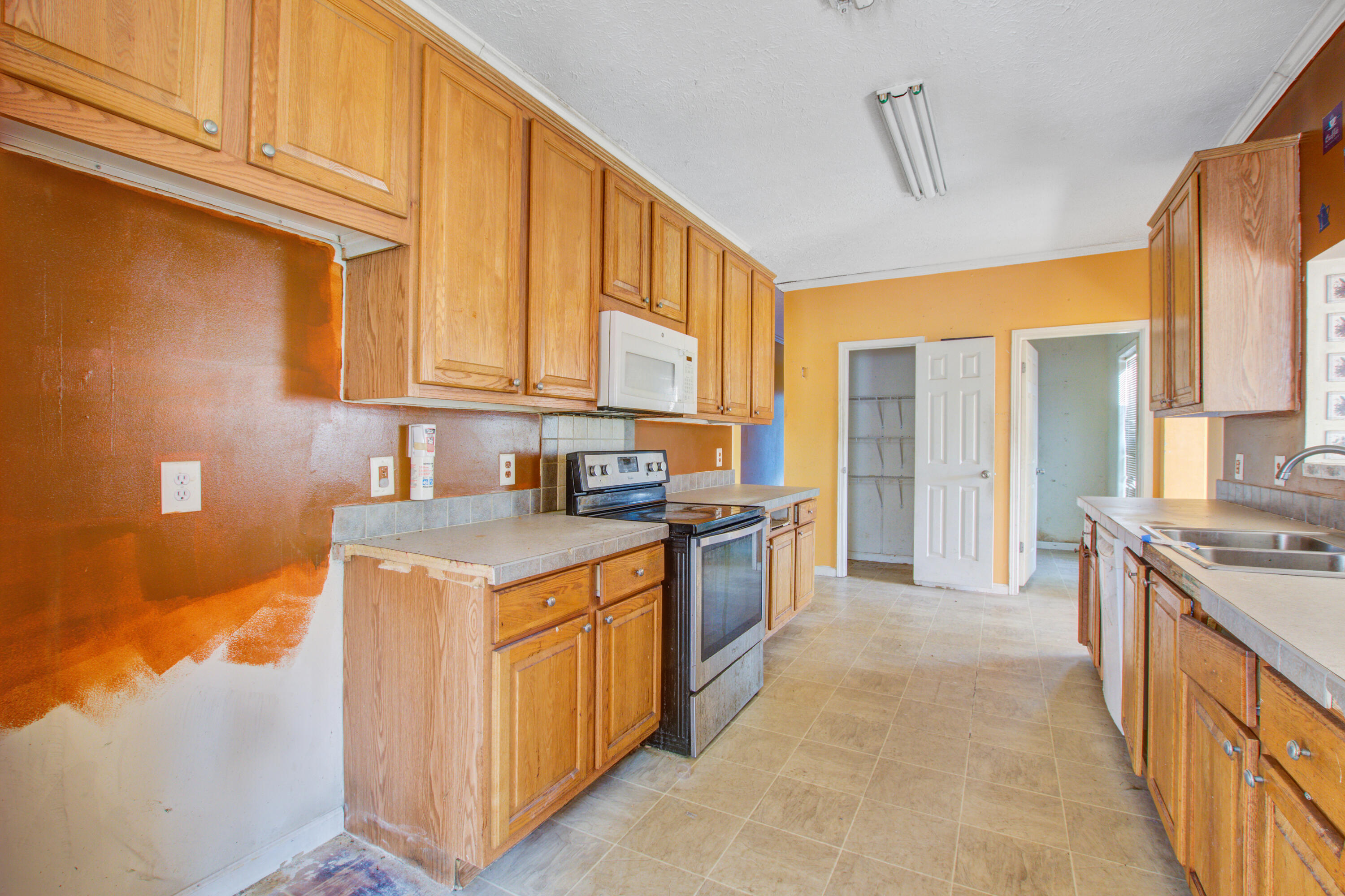 5664 Dixie Plantation Road Hollywood, SC 29449 - Photo 6 of 44 5664 (8) (1)