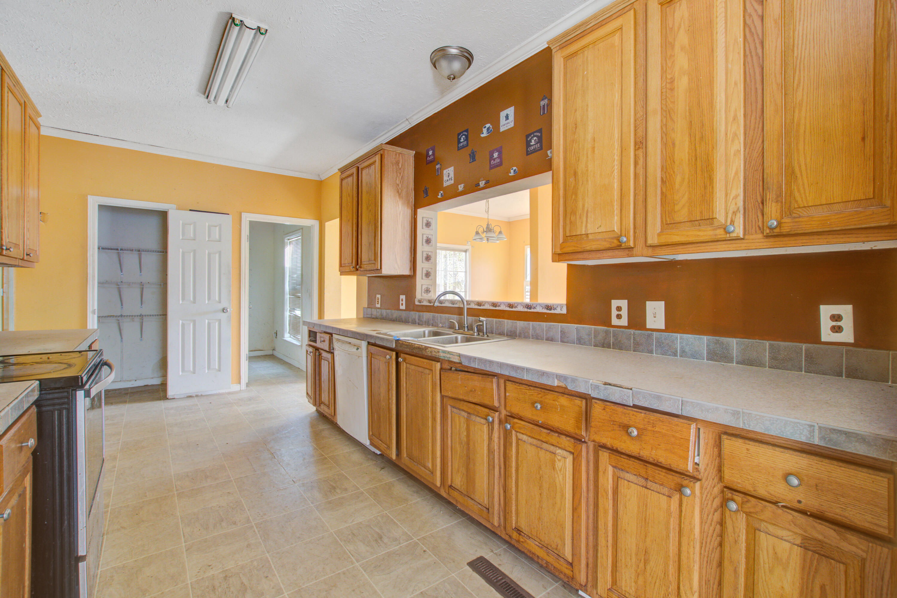 5664 Dixie Plantation Road Hollywood, SC 29449 - Photo 7 of 44 5664 (9) (1)