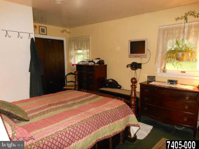 2196 Smith Station Road Hanover, PA 17331 - Photo 5 of 16