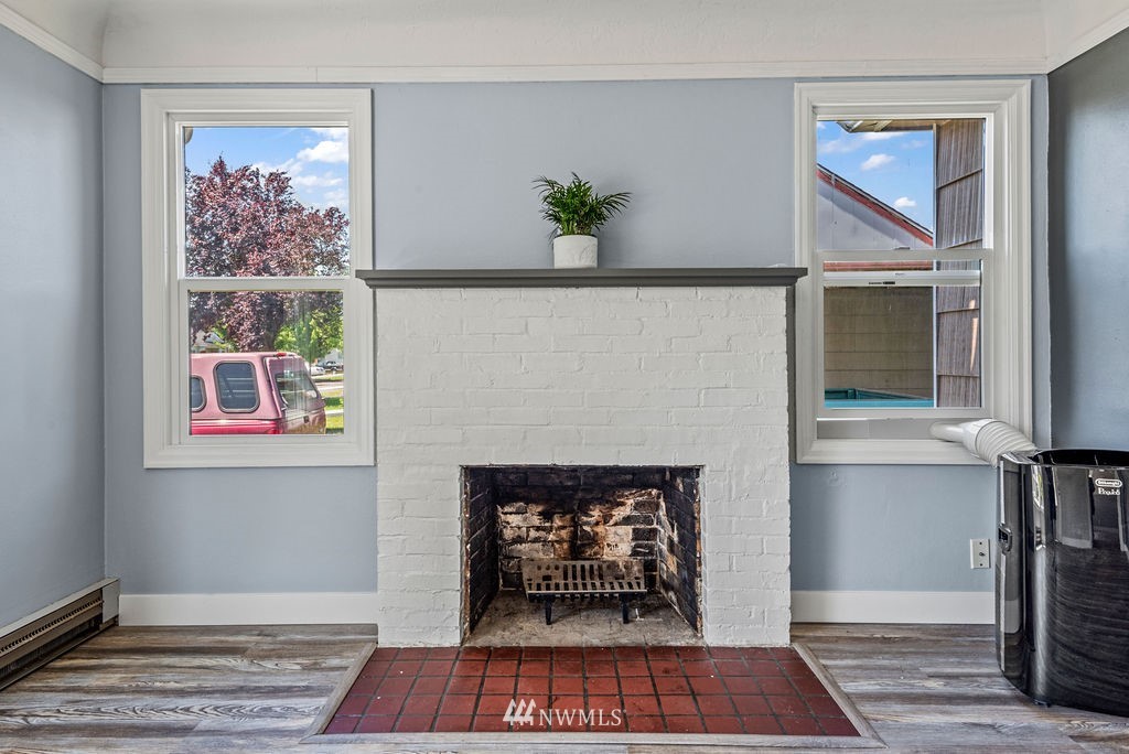 2928 Field Street Longview, WA 98632 - Photo 6 of 22 Gallery Image 6