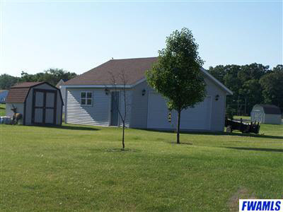 981 South 28th Street Decatur, IN 46733 - Photo 2 of 2