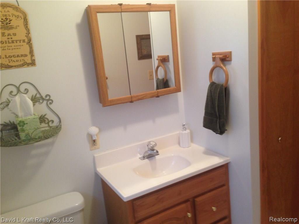 7811 Port Austin Road Pigeon, MI 48755 - Photo 8 of 11 7811PtAustinBath.JPG