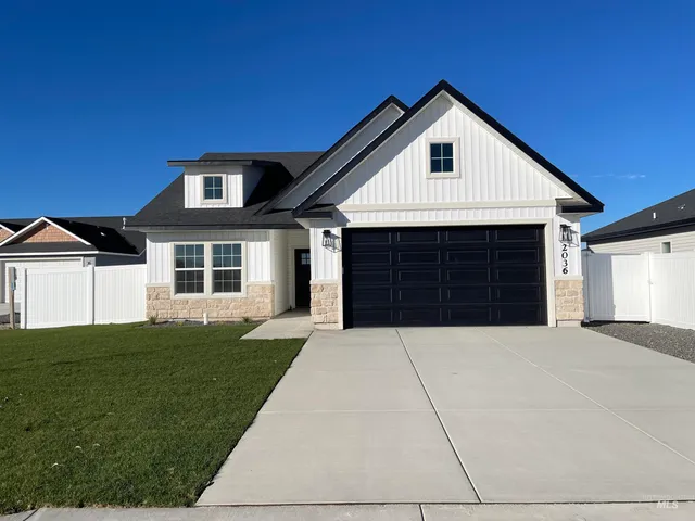 $379,900 | 2036 Harrison Street South, Twin Falls, ID 83301