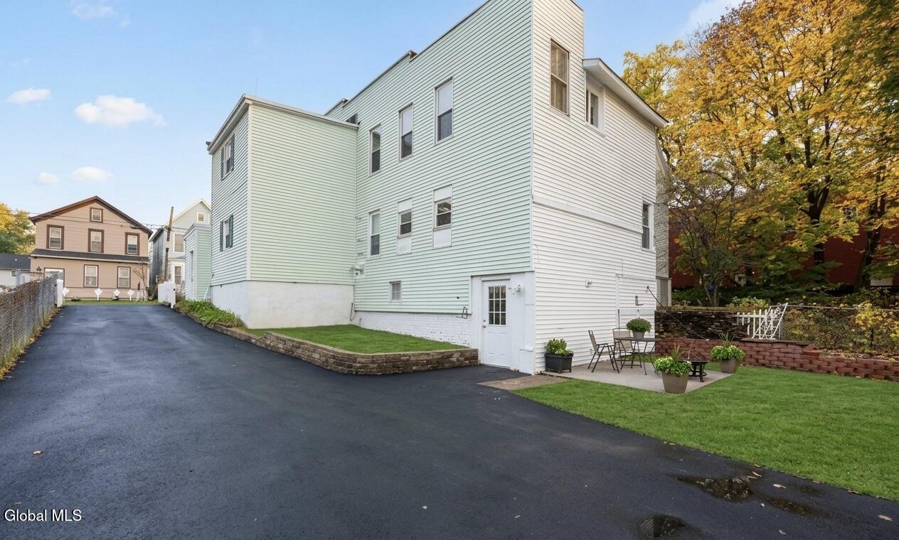 1723 5th Street Rensselaer, NY 12144 - Photo 3 of 27 IMG_0317