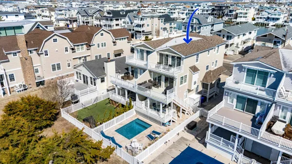 a picture of city view