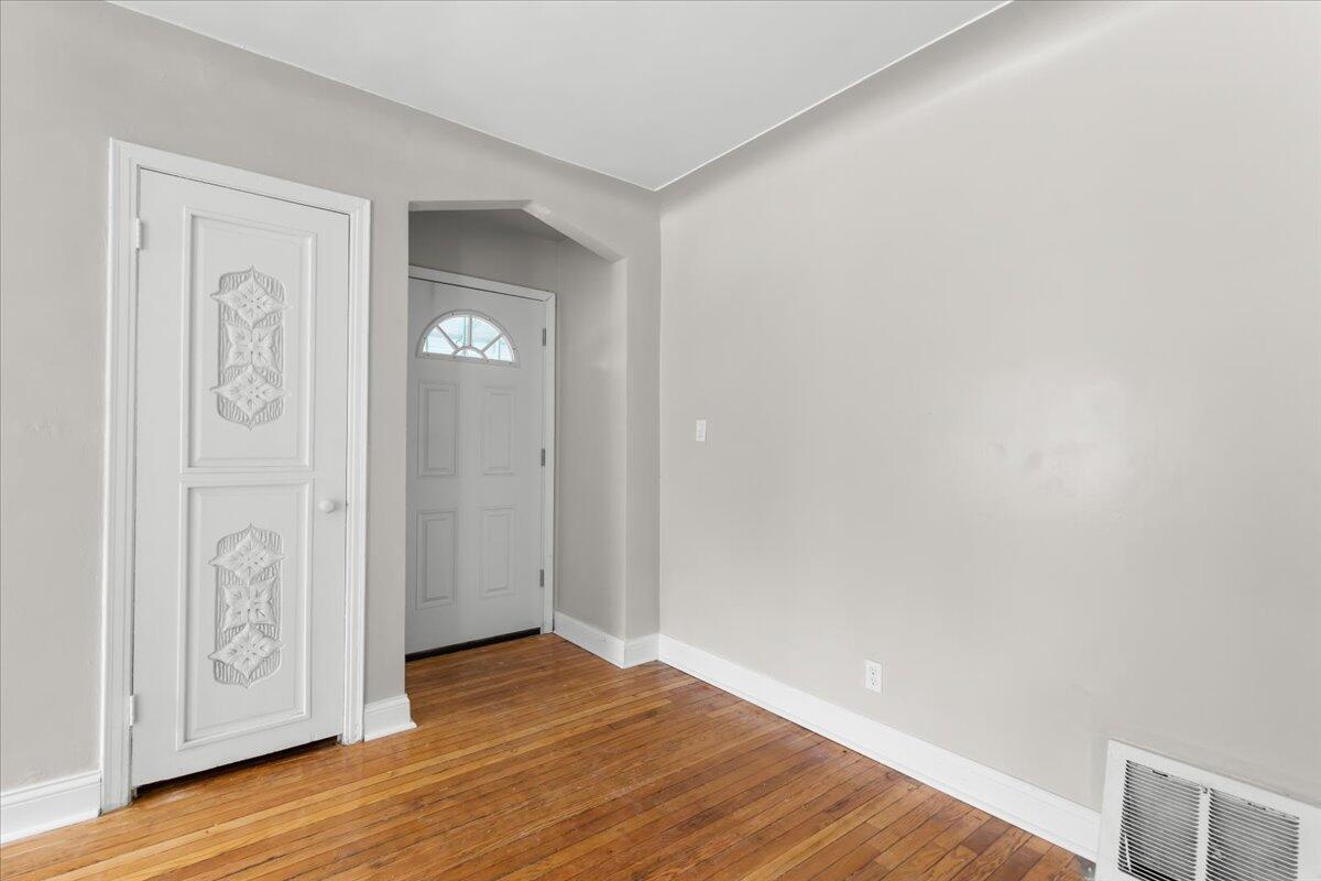 3033 Williams Street Inkster, MI 48141 - Photo 11 of 36 09-3033 Williams St