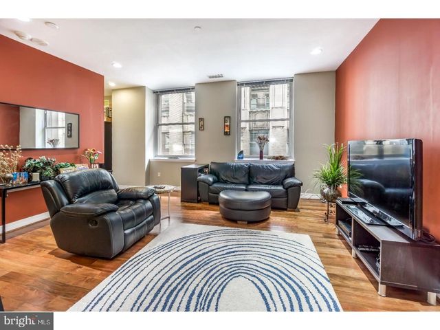 $320,000 | 1600 Arch Street, Unit 1704, Philadelphia, PA 19103