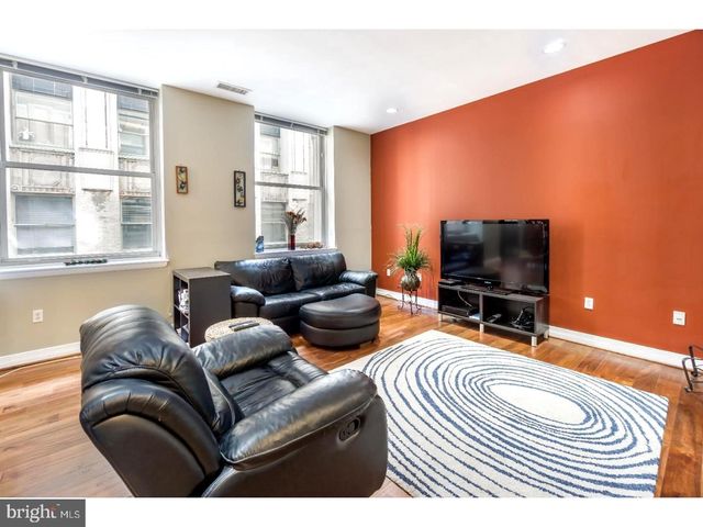 $320,000 | 1600 Arch Street, Unit 1704, Philadelphia, PA 19103