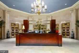 $320,000 | 1600 Arch Street, Unit 1704, Philadelphia, PA 19103